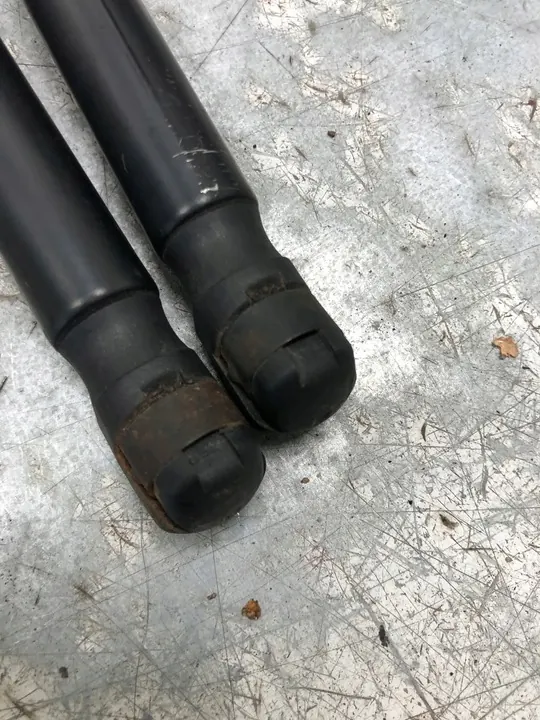 Baklucka aktuatorer Seat Leon III 5F4827550A image 3