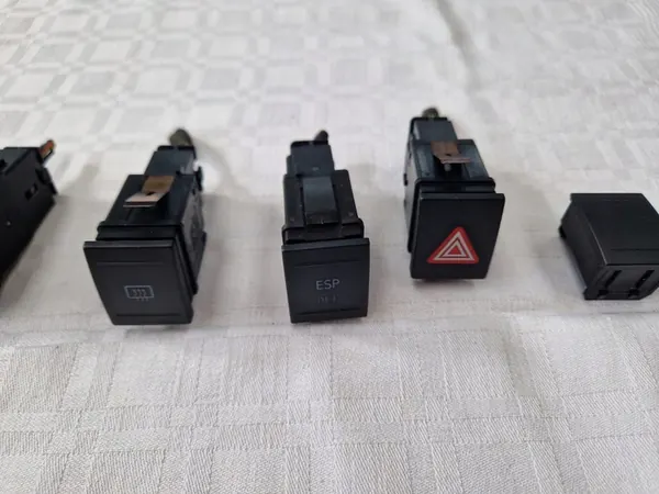 VW POLO IV LIFT Noodlichtschakelaar 6Q0953235A image 3