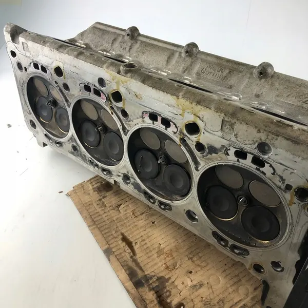 Cabeza de Cilindro Mercedes V8 AMG Derecha image 6