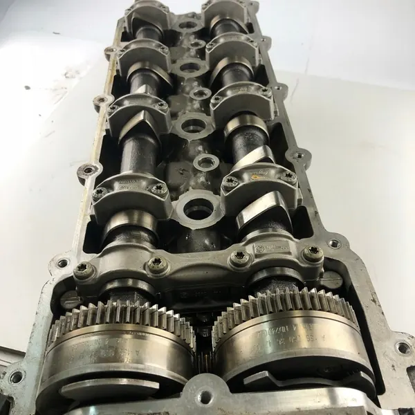 Cabeza de Cilindro Mercedes V8 AMG Derecha image 8