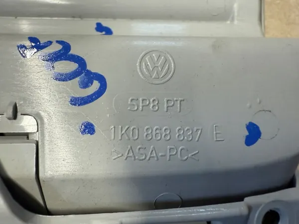Lampe d'habitacle VW Golf VI OEM 1K0868837E - Occasion image 5