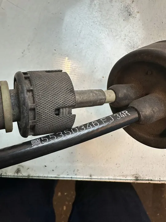 Opel Astra H 1.3 CDTI Gear Shift Link 55350346ej image 2