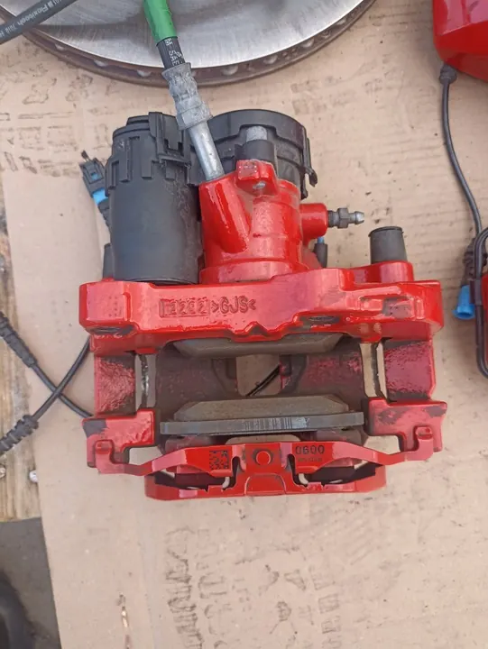 Conjunto de Disco e Pastilhas de Freio BMW G60 540iX M Package OEM image 4