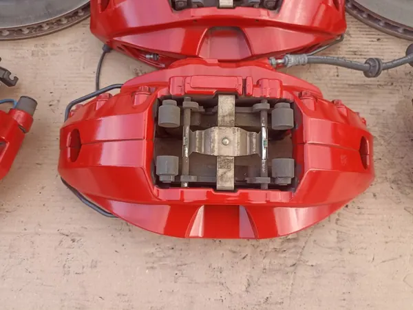 Conjunto de Disco e Pastilhas de Freio BMW G60 540iX M Package OEM image 8