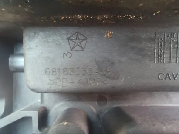 Base de Bateria Jeep Cherokee KL 13-18 68186053AB image 6