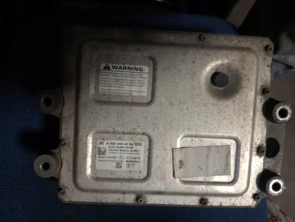 Mercedes AdBlue-styrenhet OEM A0004464354 - Begagnad image 2