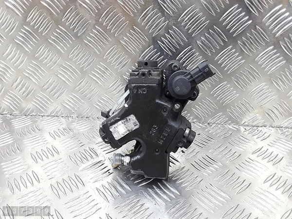 Opel Astra Brandstofpomp 2010 1300CDTI 0445010247 image 3