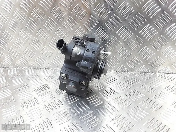 Opel Astra Brandstofpomp 2010 1300CDTI 0445010247 image 4