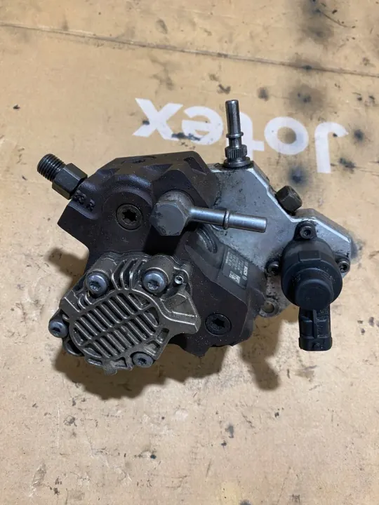 Pompe injection OEM 8200803375 + régulateur image 2