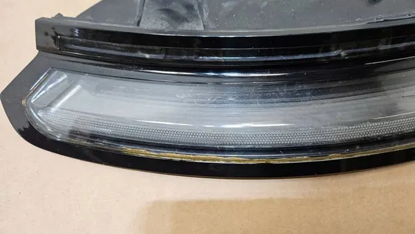 Porsche OE 992945092E Luz Trasera Derecha image 5