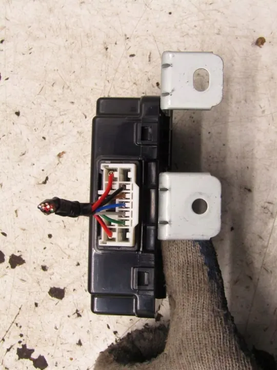 Módulo Control Luces Hyundai Kona OEM 95300-J9500 image 3