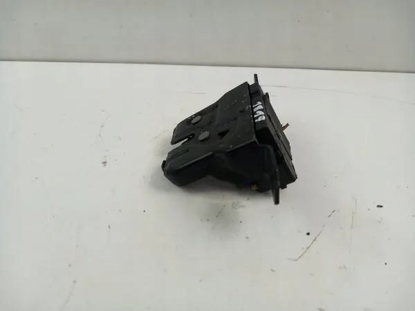 BMW 116D F20 Baklucka Lås 7248075 image 2