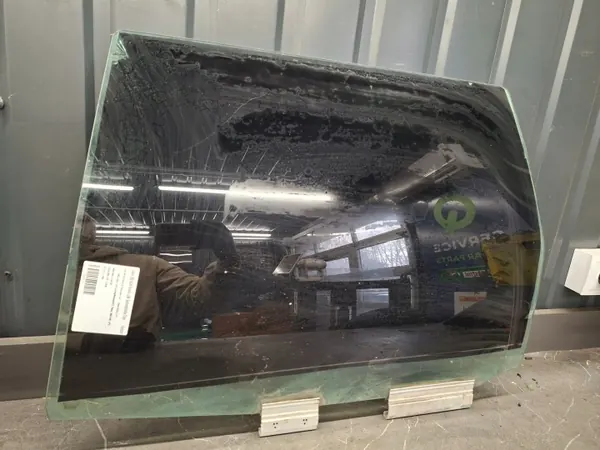 Vidro Traseiro Esquerdo Volvo OE para 850 Carrinha image 2