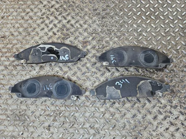 Jeep OE PES25230 Bremsbeläge vorne - Gebraucht image 5