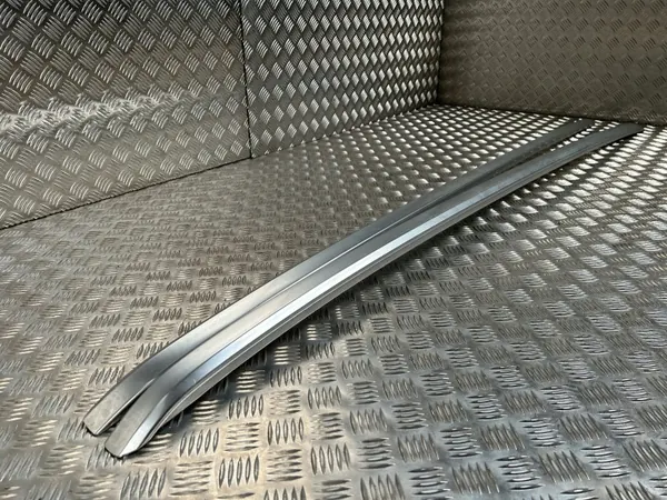 Peugeot 5008 II Dachreling OEM UTO55555 image 4