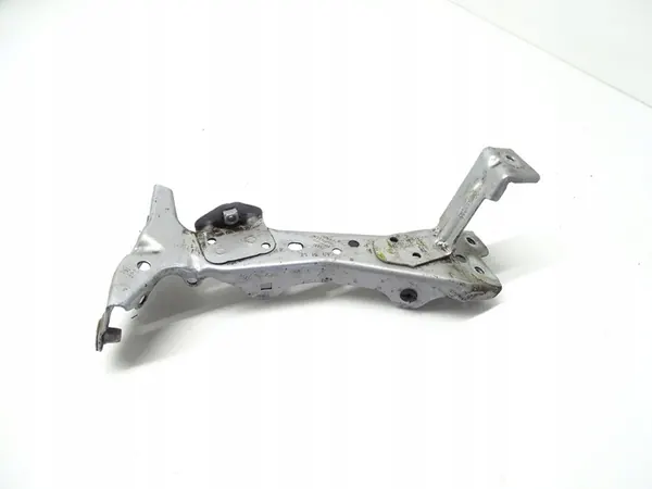 Fram vänster skärmfäste Audi A3 8V 8V0821135C image 4