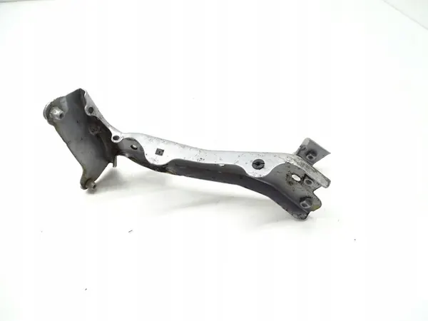 Fram vänster skärmfäste Audi A3 8V 8V0821135C image 5