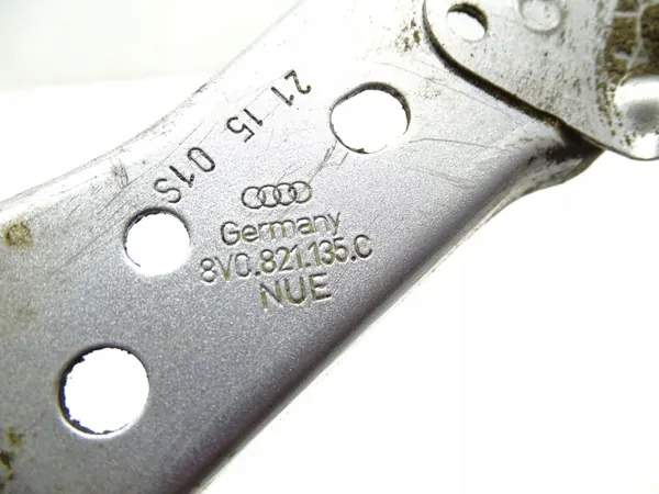 Fram vänster skärmfäste Audi A3 8V 8V0821135C image 6