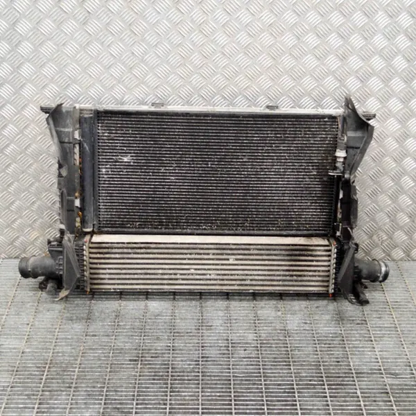 Käytetty jäähdytysosa OEM 8K0260401H Audi A5 Cabriolle image 2