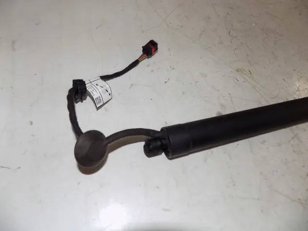 VOLVO XC40 Elektrisk Baklucka Ställdon Vänster Bak 32227616 image 2