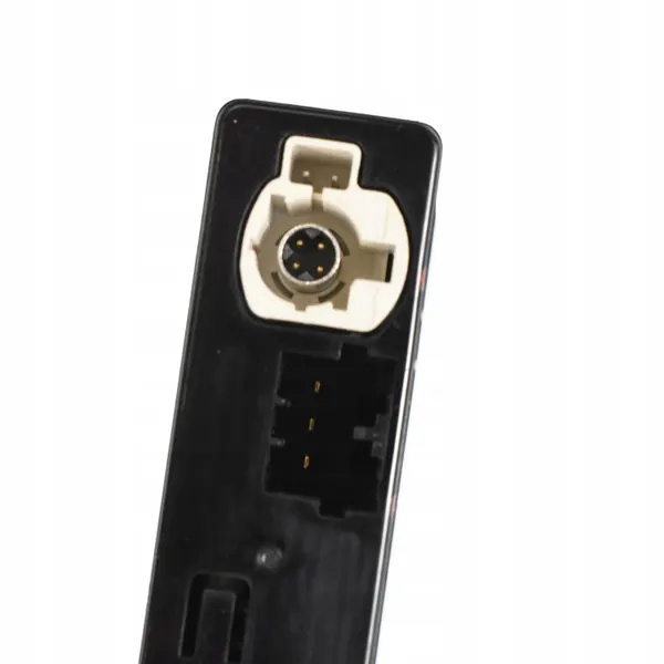 Port OEM SA3HJU-7922010TF USB-C et SD pour BYD image 4