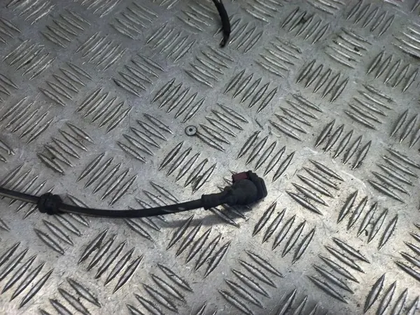 Capteur ABS Avant Droit Audi A5 2018 OEM 8W0972252 image 6