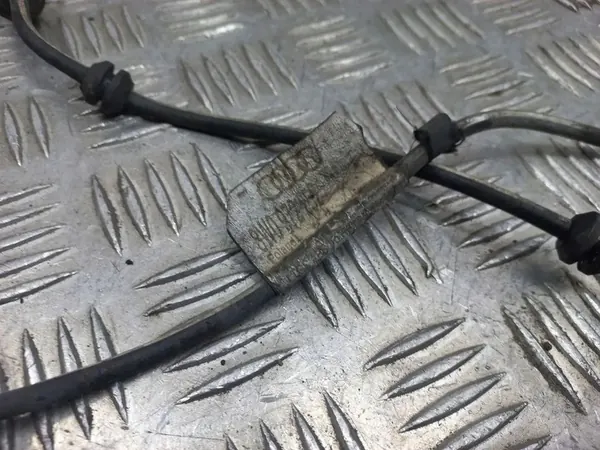 Capteur ABS Avant Droit Audi A5 2018 OEM 8W0972252 image 7