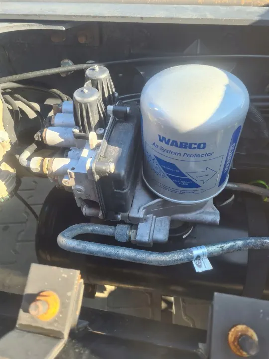 Lufttorkarventil OEM JC46 2A131 BB för Ford F-MAX image 2