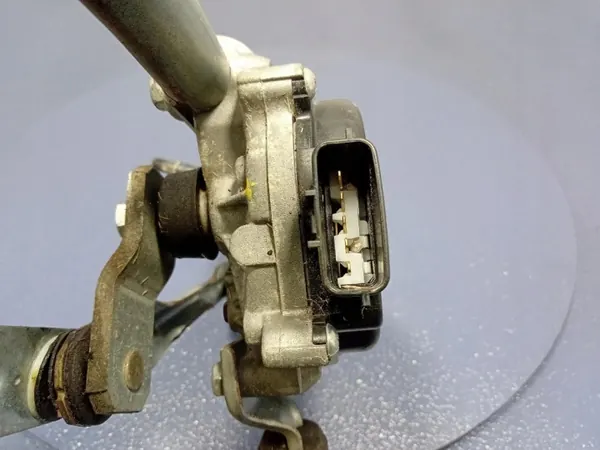 Motor limpiaparabrisas Dacia Lodgy OEM WM07C - Usado image 4