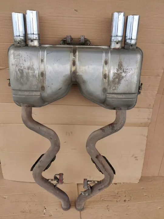 BMW M3 E92/E93 Pakoputken Vaimennin OEM 7840575 image 2