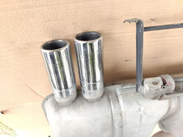 BMW M3 E92/E93 Pakoputken Vaimennin OEM 7840575 image 9