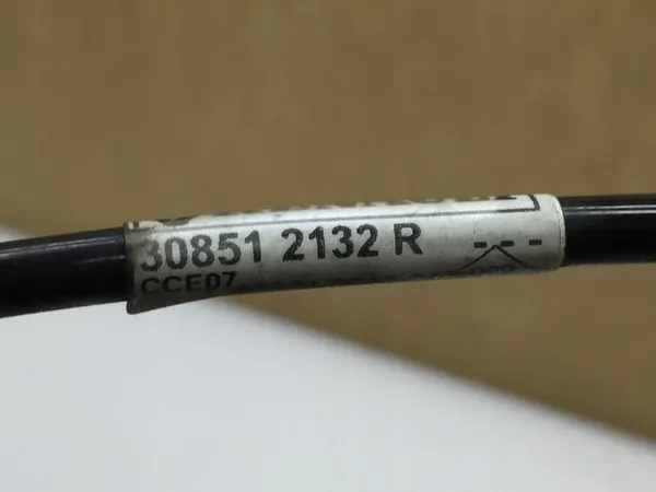 SLANG TILL KOPPLINGSMASTER CYLINDER RENAULT CLIO IV OEM 306100642R image 3