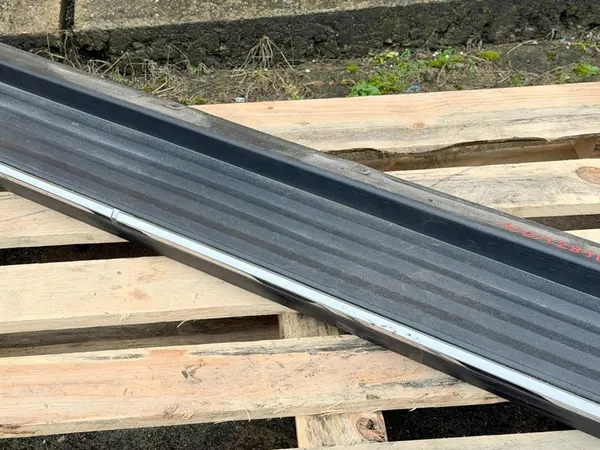 Cadillac Escalade GMC Yukon Marchepied Droit OEM image 4