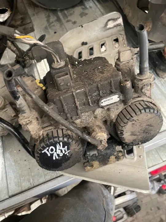 Soupape EBS DAF 106 - Pièce OEM Occasion image 2