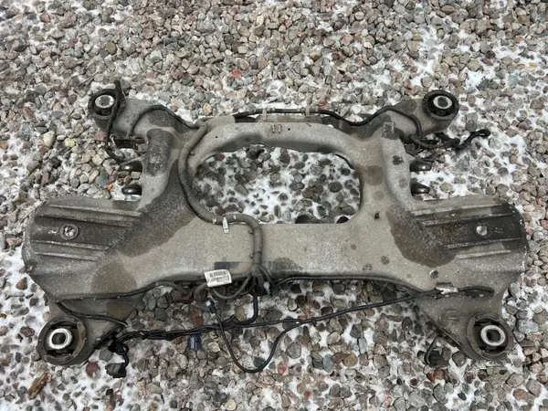 OEM 7992 Traverse arrière pour Range Rover Vogue L405 image 5