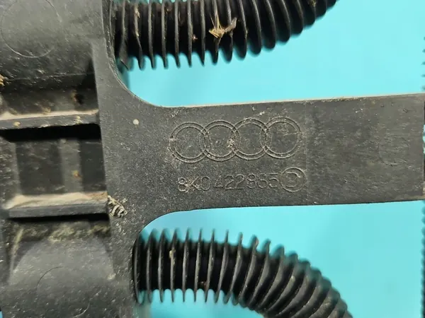 Enfriador de aceite Audi A5 8T 3.0 TDI 8K0422885D image 7