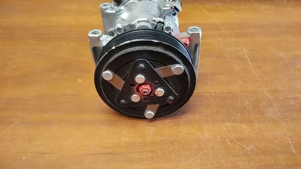 Compressore aria condizionata NISSENS 890743 image 4