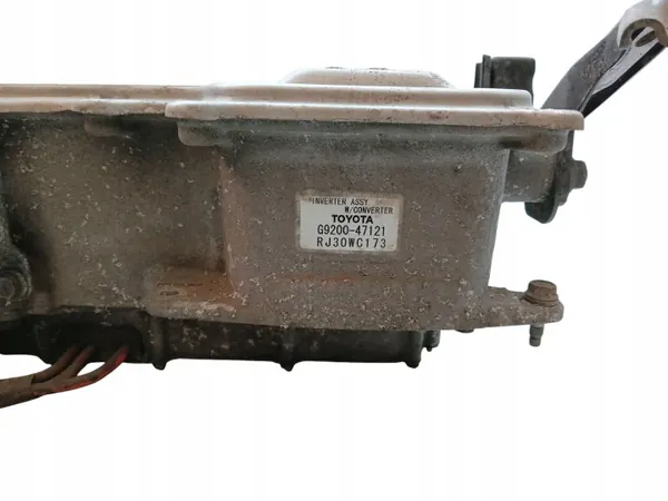 Inversor Toyota Prius II Híbrido OEM G9200-47121 image 3