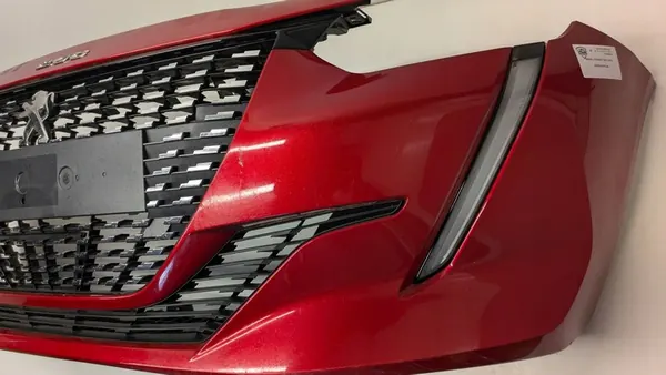 Parachoques delantero Peugeot 208 II 2019- image 2