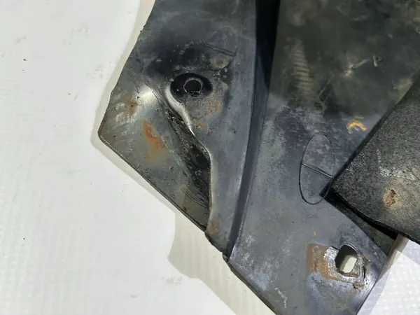 Chevrolet Front Left Wheel Arch 15806318 image 4