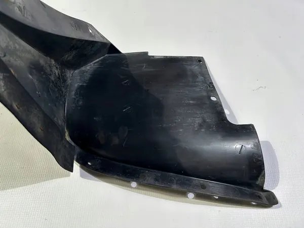 Chevrolet Front Left Wheel Arch 15806318 image 6