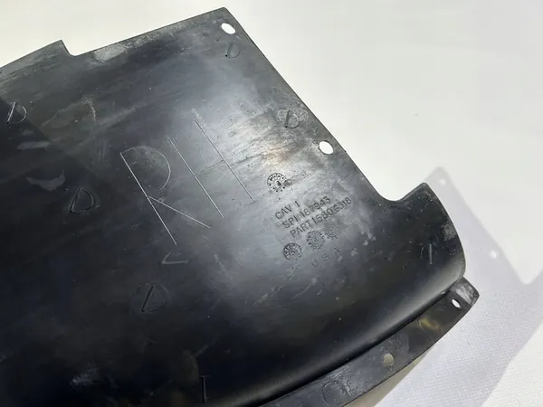 Chevrolet Front Left Wheel Arch 15806318 image 8