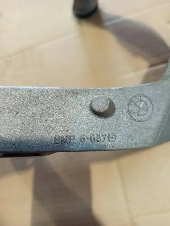 Rattstolpsfäste OEM 668719 för BMW 5 GT image 3