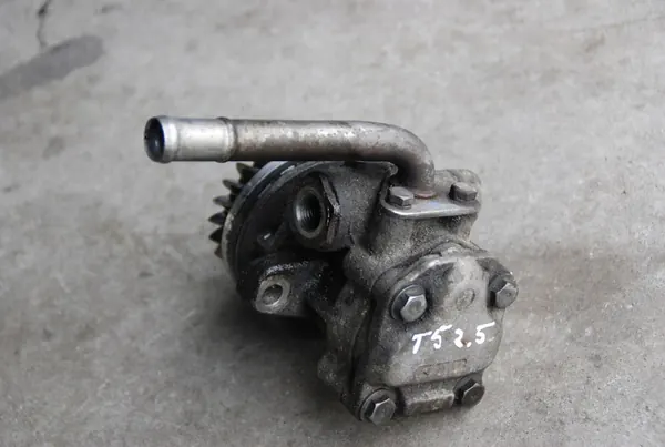 Bomba de Direção VW T5 2.5TDI Sem AC OE image 2