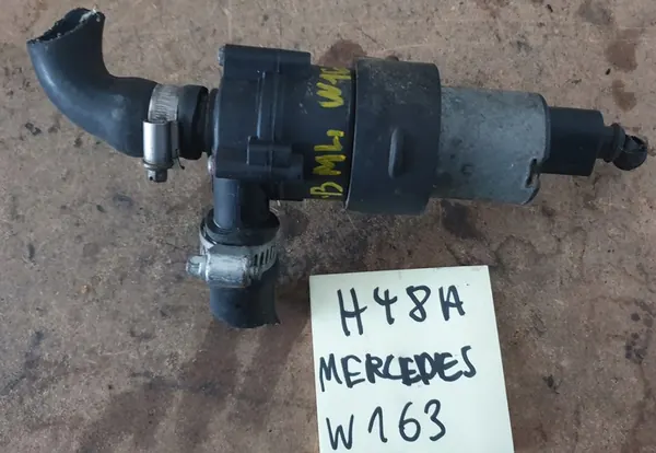 Pompa di circolazione dell'acqua aggiuntiva Mercedes ML W163 OE A0018356064 image 2