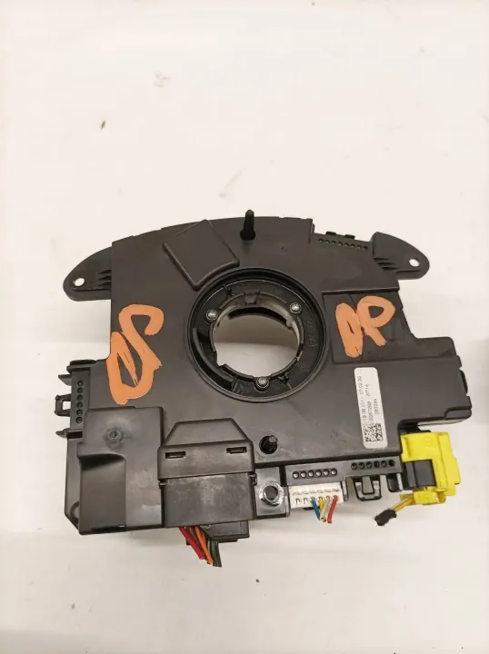 OEM 5K0953569C Retractor Cinturón para Skoda Superb II image 3