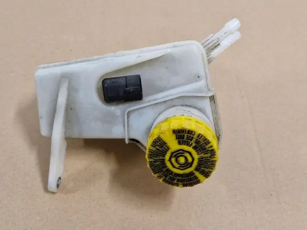 Remvloeistofreservoir Fiat OE OEM JHG6F5F6G7HJI image 4