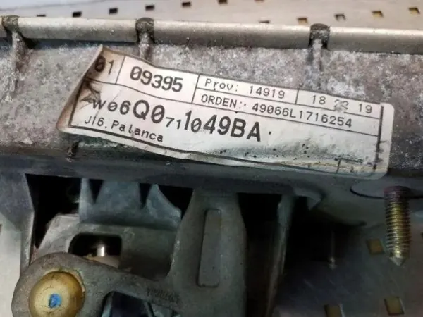 Levier de sélection de liaison SEAT OE OEM 6Q0711049BA image 4