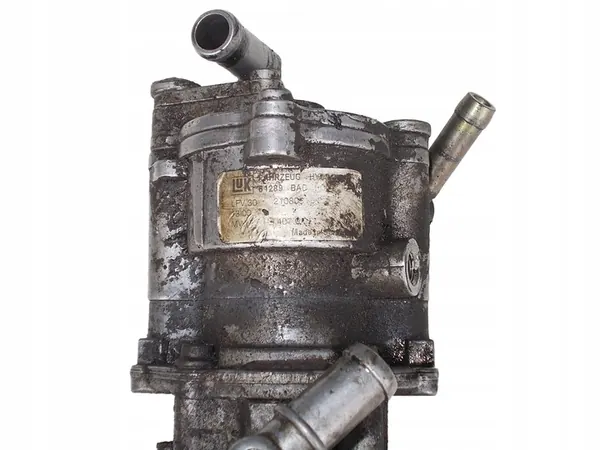 Bomba de direção assistida VW LT 2.8TDI 1999-2006 062145165A image 2