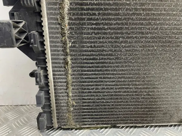 Radiateur d'eau Ford S-MAX 2007 OEM AMD55731 image 5